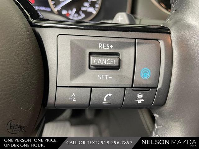Photo of 2022 Blue / Black Nissan Rogue