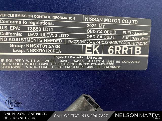 Photo of 2022 Blue / Black Nissan Rogue