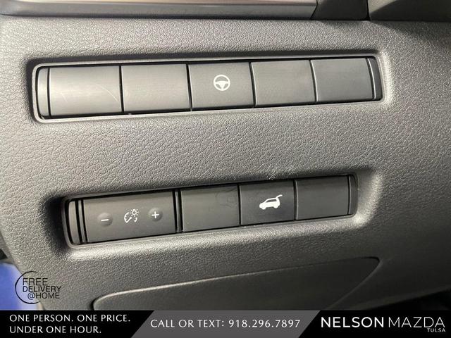 Photo of 2022 Blue / Black Nissan Rogue