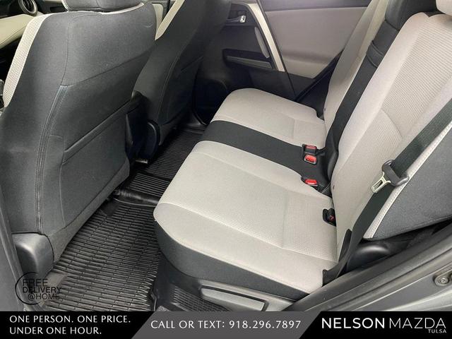 Photo of 2017 Gray Toyota RAV4 Hybrid