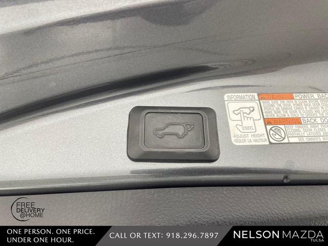 Photo of 2017 Gray Toyota RAV4 Hybrid