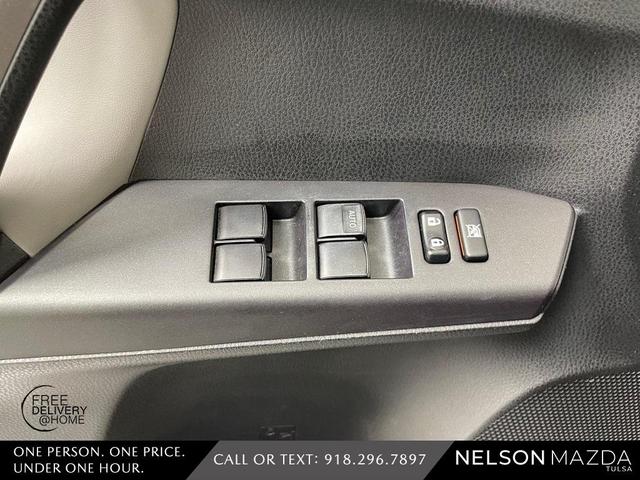Photo of 2017 Gray Toyota RAV4 Hybrid