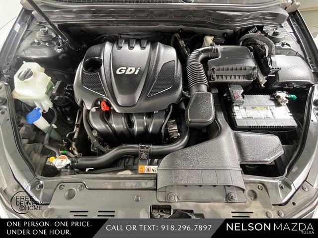 Photo of 2014 Ebony Black Kia Optima
