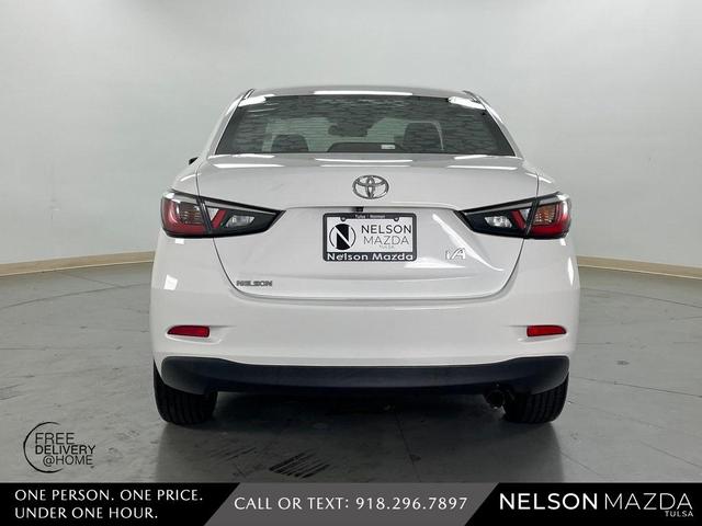 Photo of 2018 White Toyota Yaris iA