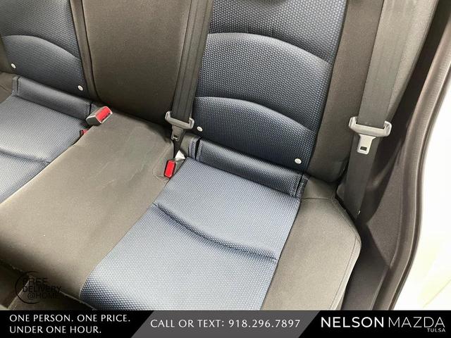 Photo of 2018 White Toyota Yaris iA