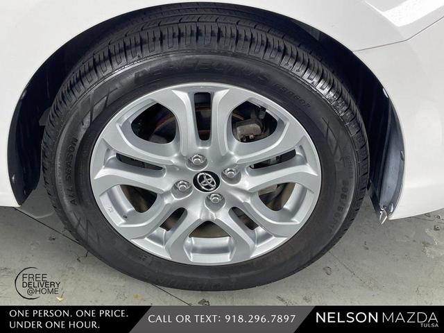 Photo of 2018 White Toyota Yaris iA