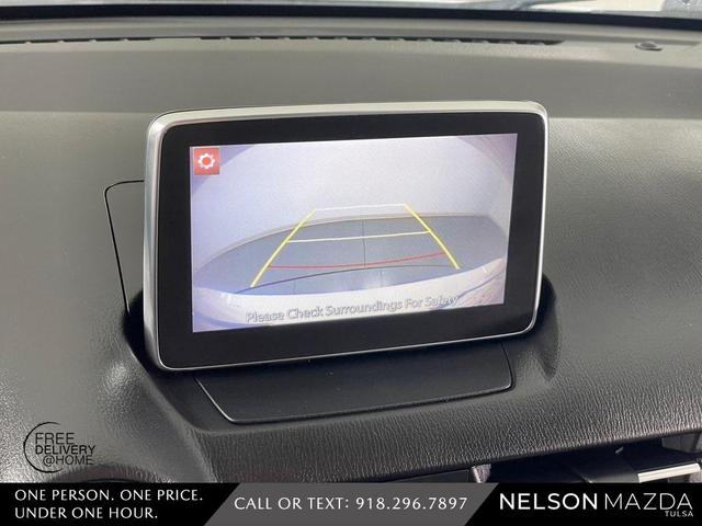 Photo of 2018 White Toyota Yaris iA