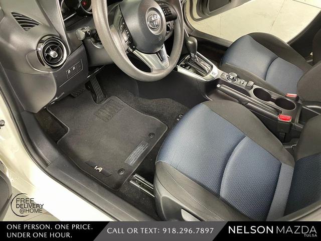 Photo of 2018 White Toyota Yaris iA