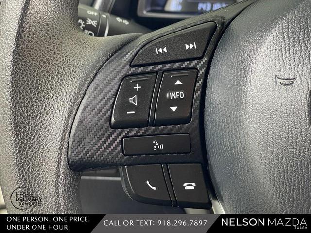 Photo of 2018 White Toyota Yaris iA
