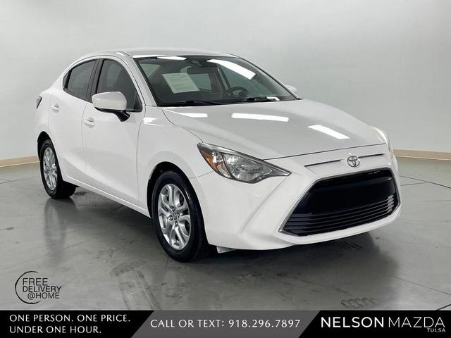 Photo of 2018 White Toyota Yaris iA