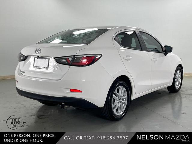 Photo of 2018 White Toyota Yaris iA