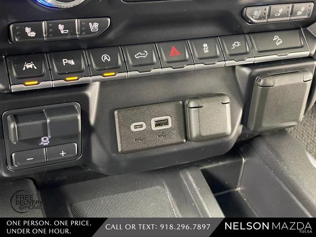 Photo of 2021 Summit White GMC Sierra 1500