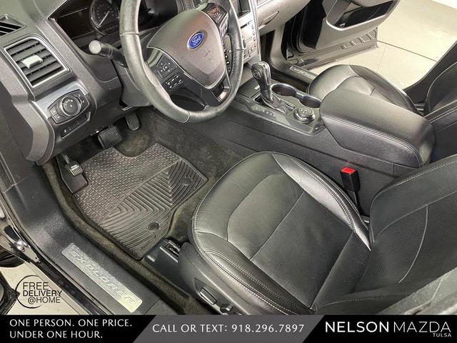 Photo of 2018 Shadow Black Ford Explorer