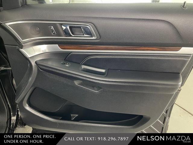 Photo of 2018 Shadow Black Ford Explorer