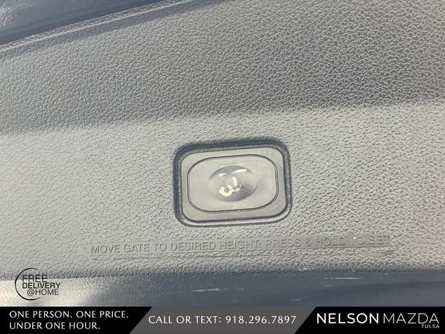 Photo of 2018 Shadow Black Ford Explorer