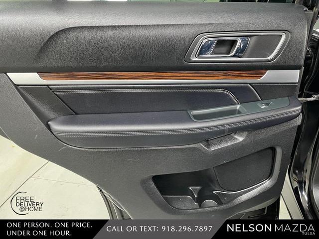 Photo of 2018 Shadow Black Ford Explorer