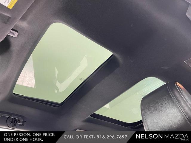 Photo of 2018 Shadow Black Ford Explorer