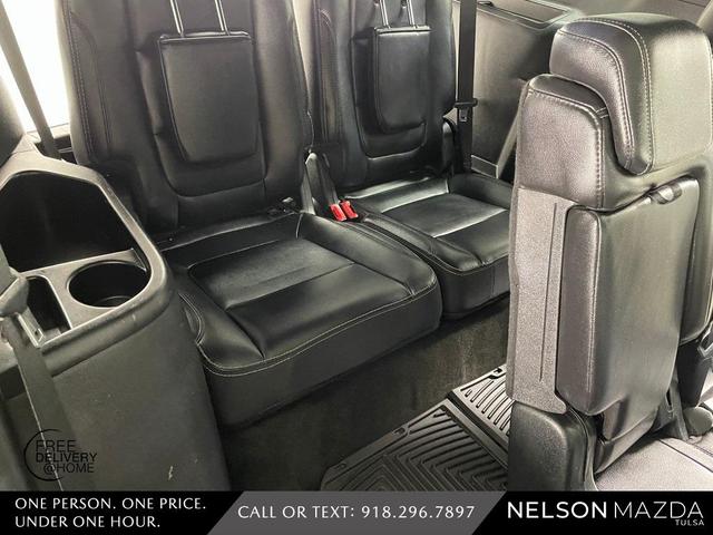 Photo of 2018 Shadow Black Ford Explorer