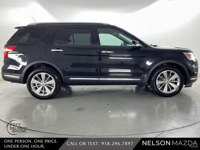 Photo of 2018 Shadow Black Ford Explorer