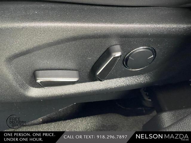 Photo of 2018 Shadow Black Ford Explorer