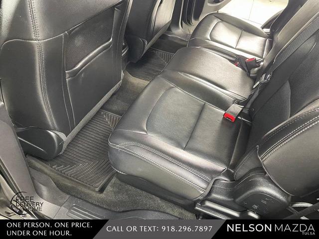 Photo of 2018 Shadow Black Ford Explorer