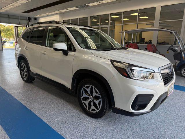 Photo of 2020 Crystal White Pearl Subaru Forester