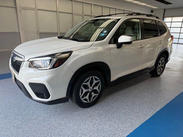 Photo of 2020 Crystal White Pearl Subaru Forester