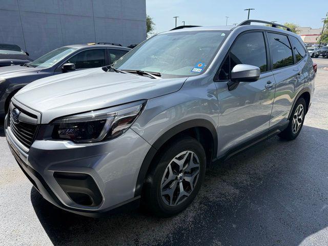 Photo of 2021 Ice Silver Metallic Subaru Forester