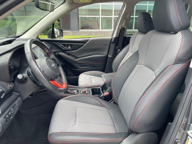 Photo of 2022 Magnetite Gray Metallic Subaru Forester
