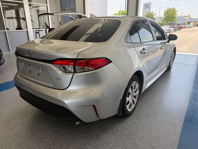 Photo of 2023 Classic Silver Metallic Toyota Corolla