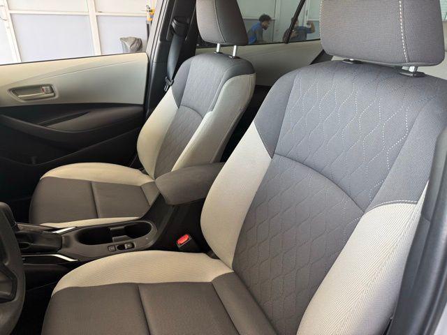 Photo of 2023 Classic Silver Metallic Toyota Corolla