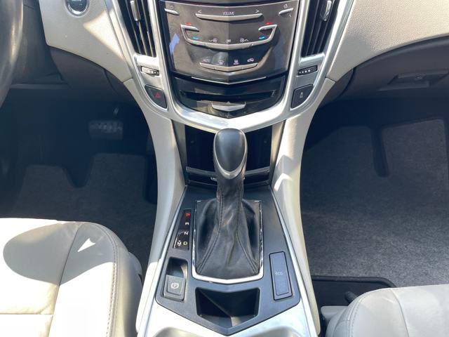 Photo of 2014 Radiant Silver Metallic Cadillac SRX