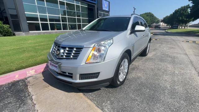 Photo of 2014 Radiant Silver Metallic Cadillac SRX