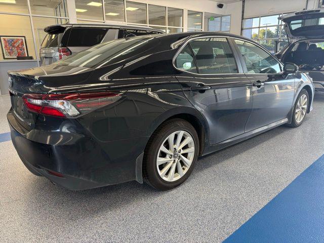 Photo of 2024 Midnight Black Metallic Toyota Camry
