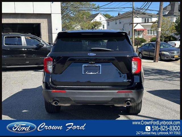 Photo of 2022 Agate Black Metallic Ford Explorer