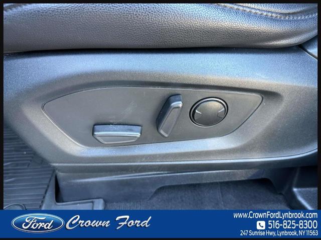 Photo of 2022 Agate Black Metallic Ford Explorer