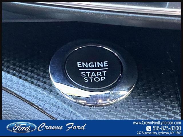 Photo of 2022 Agate Black Metallic Ford Explorer