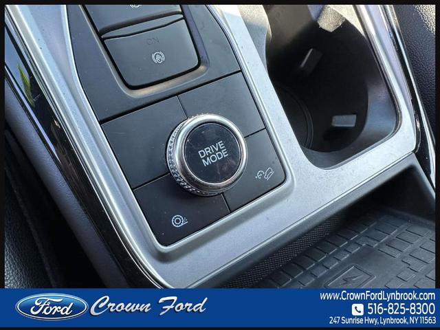 Photo of 2022 Agate Black Metallic Ford Explorer
