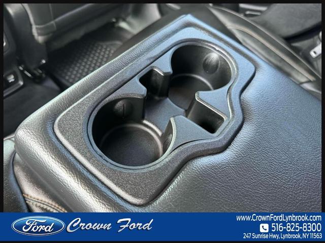 Photo of 2018 Granite Crystal Clearcoat Metallic Jeep Compass