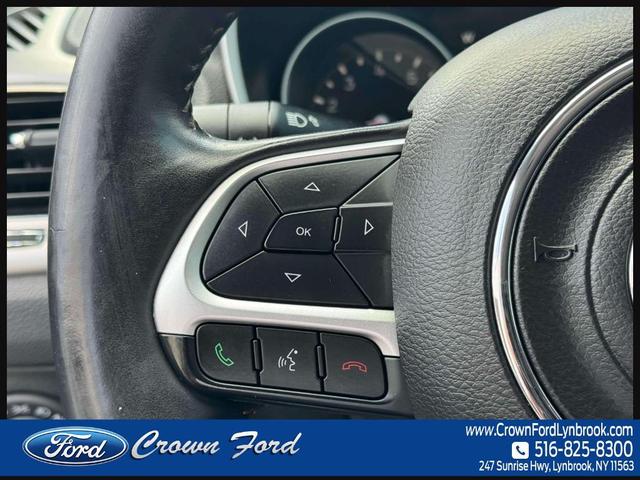Photo of 2018 Granite Crystal Clearcoat Metallic Jeep Compass
