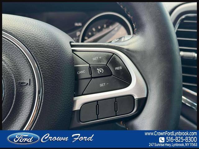 Photo of 2018 Granite Crystal Clearcoat Metallic Jeep Compass
