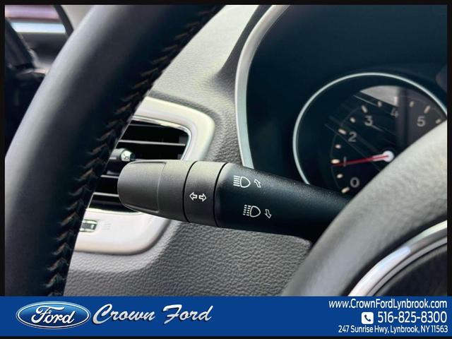 Photo of 2018 Granite Crystal Clearcoat Metallic Jeep Compass