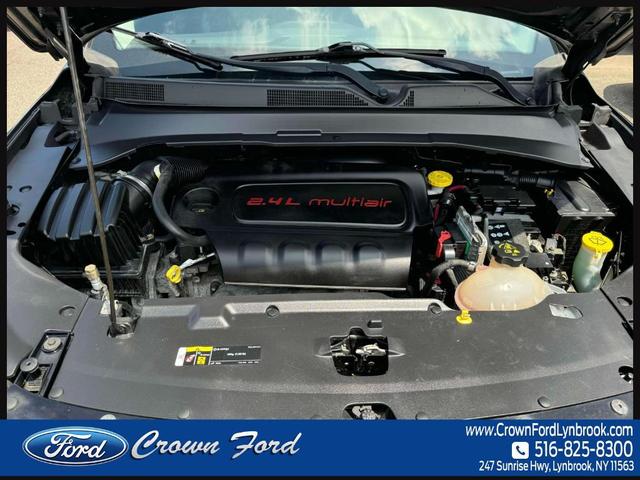 Photo of 2018 Granite Crystal Clearcoat Metallic Jeep Compass