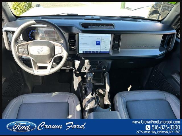 Photo of 2022 Oxford White Ford Bronco