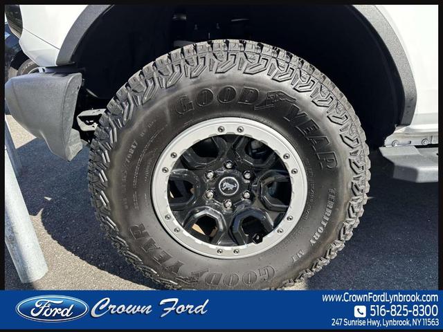 Photo of 2022 Oxford White Ford Bronco