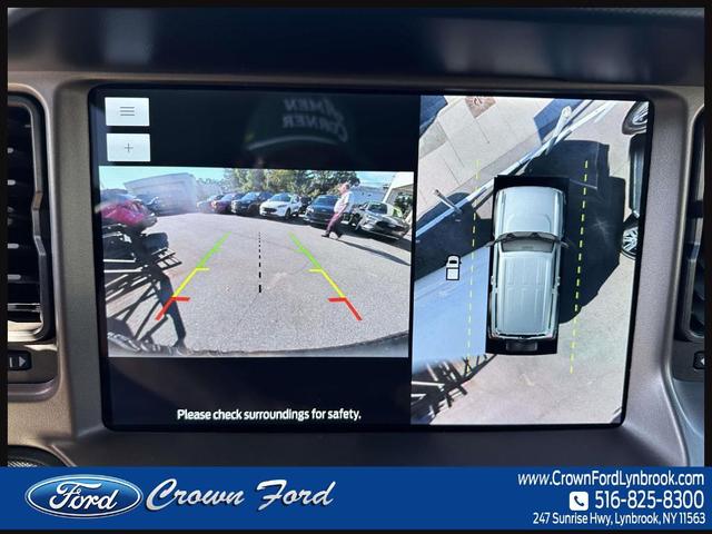 Photo of 2022 Oxford White Ford Bronco