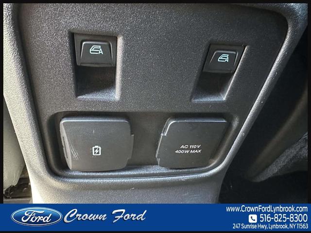 Photo of 2022 Oxford White Ford Bronco