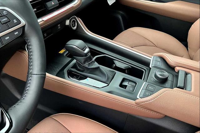 Photo of 2025 Wind Chill Pearl Toyota Grand Highlander