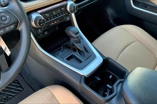 Photo of 2025 White Toyota RAV4