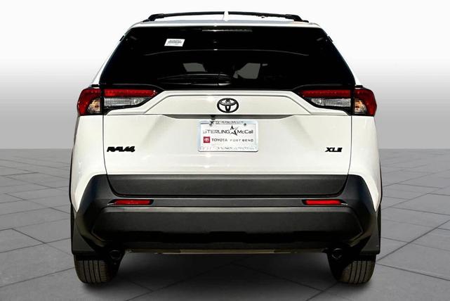 Photo of 2025 White Toyota RAV4